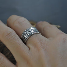 Load image into Gallery viewer, Lotus Silver Ring